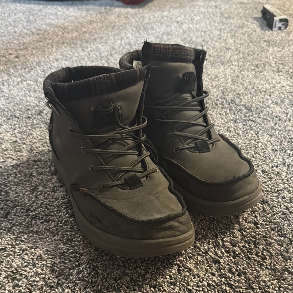 Hey Dude Men's Boots in Gray